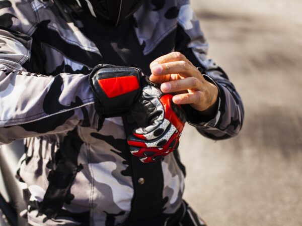 Acessórios para Motos: Como Escolher as Melhores Peças e Equipamentos