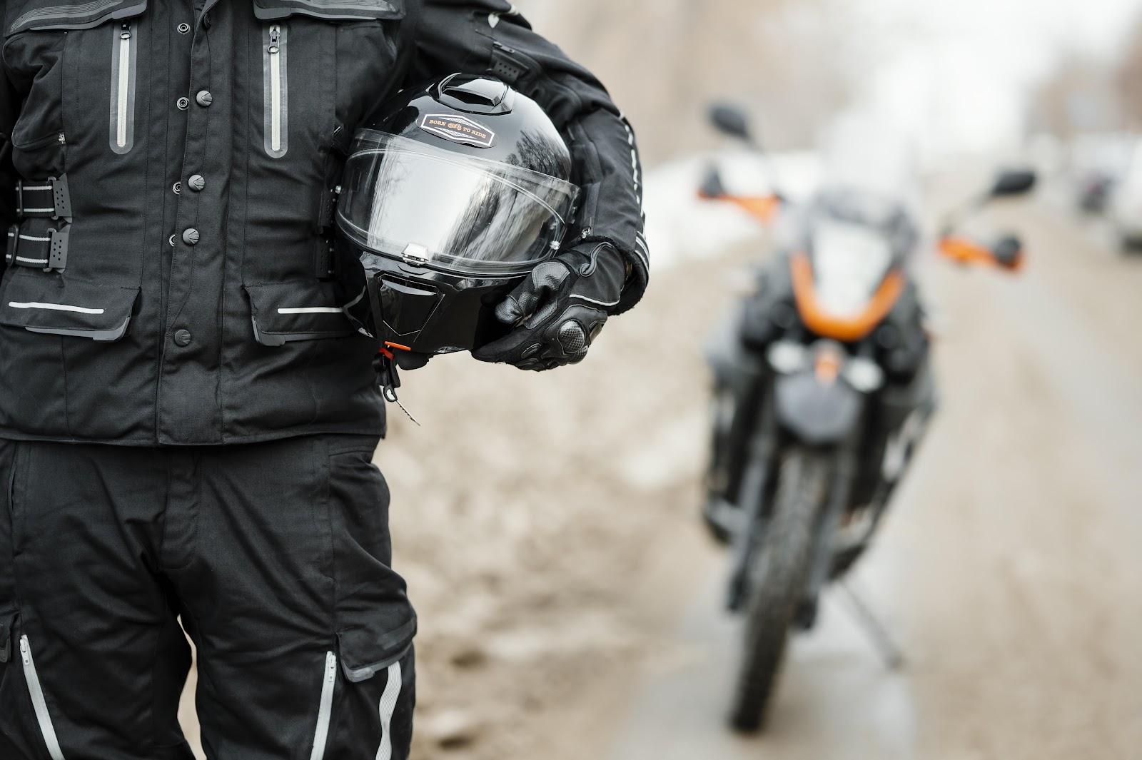 Roupas para Andar de Moto: Dicas de Segurança e Estilo na Estrada